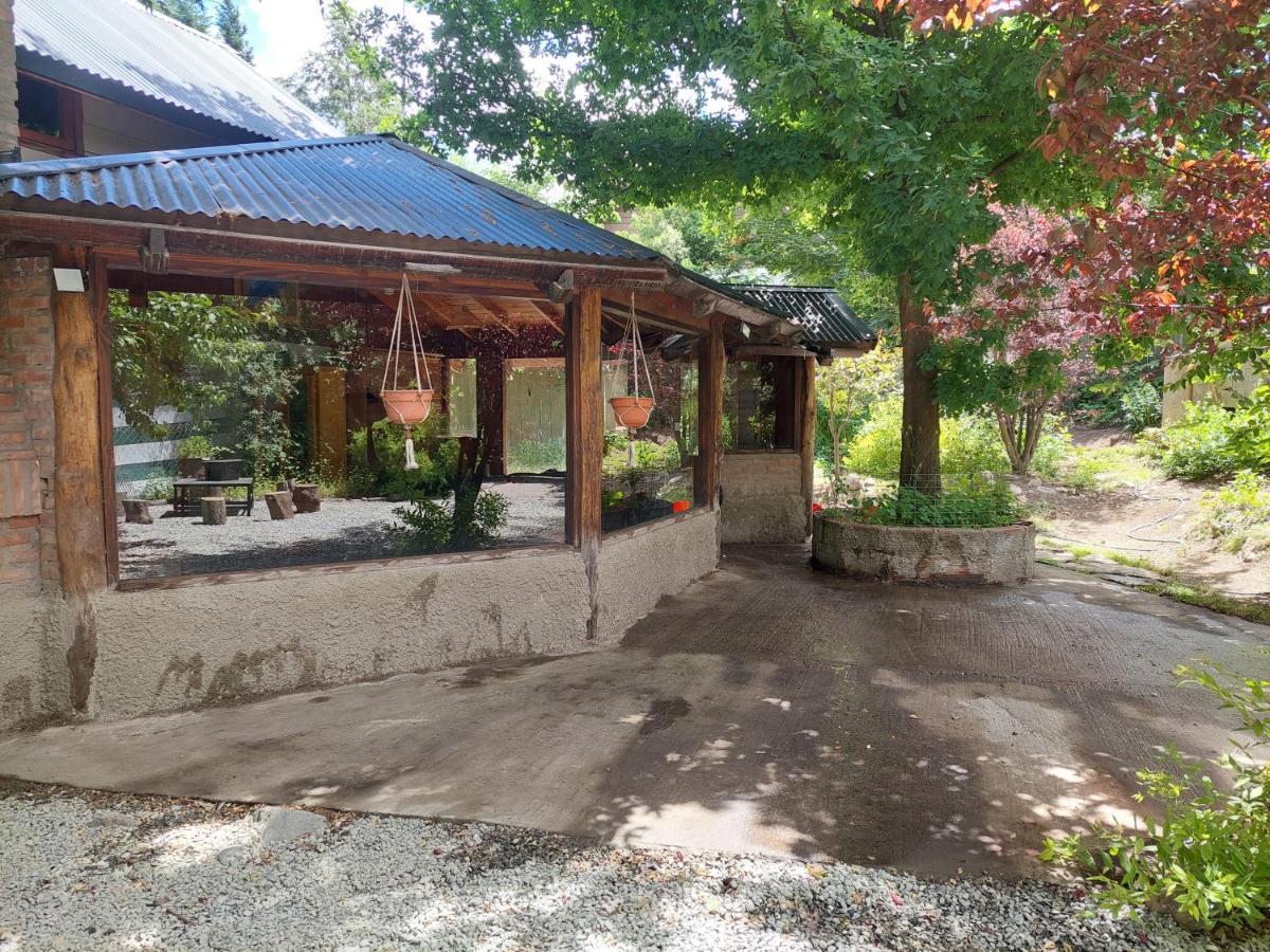 Los Rododendros Villa La Angostura Exterior photo
